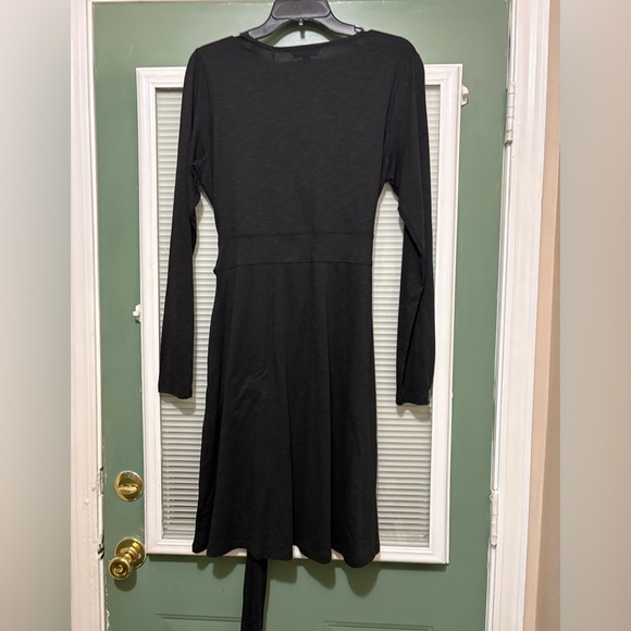 Toad&Co
Cue Wrap Long-Sleeve Dress Sz Medium - Picture 4 of 6